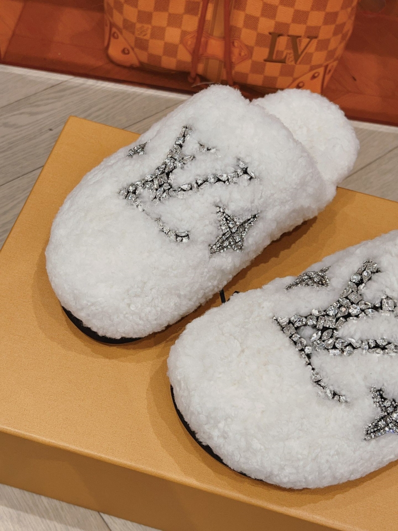 Louis Vuitton Slippers